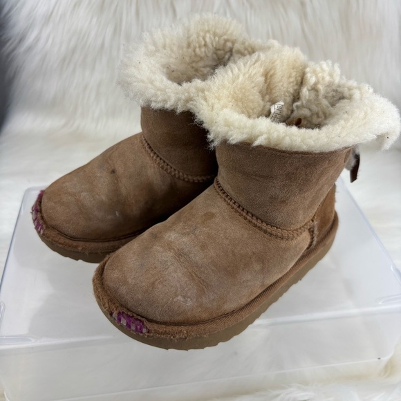 UGG WINTER BABY BOOTS SIZE 10 - Picture 2 of 9